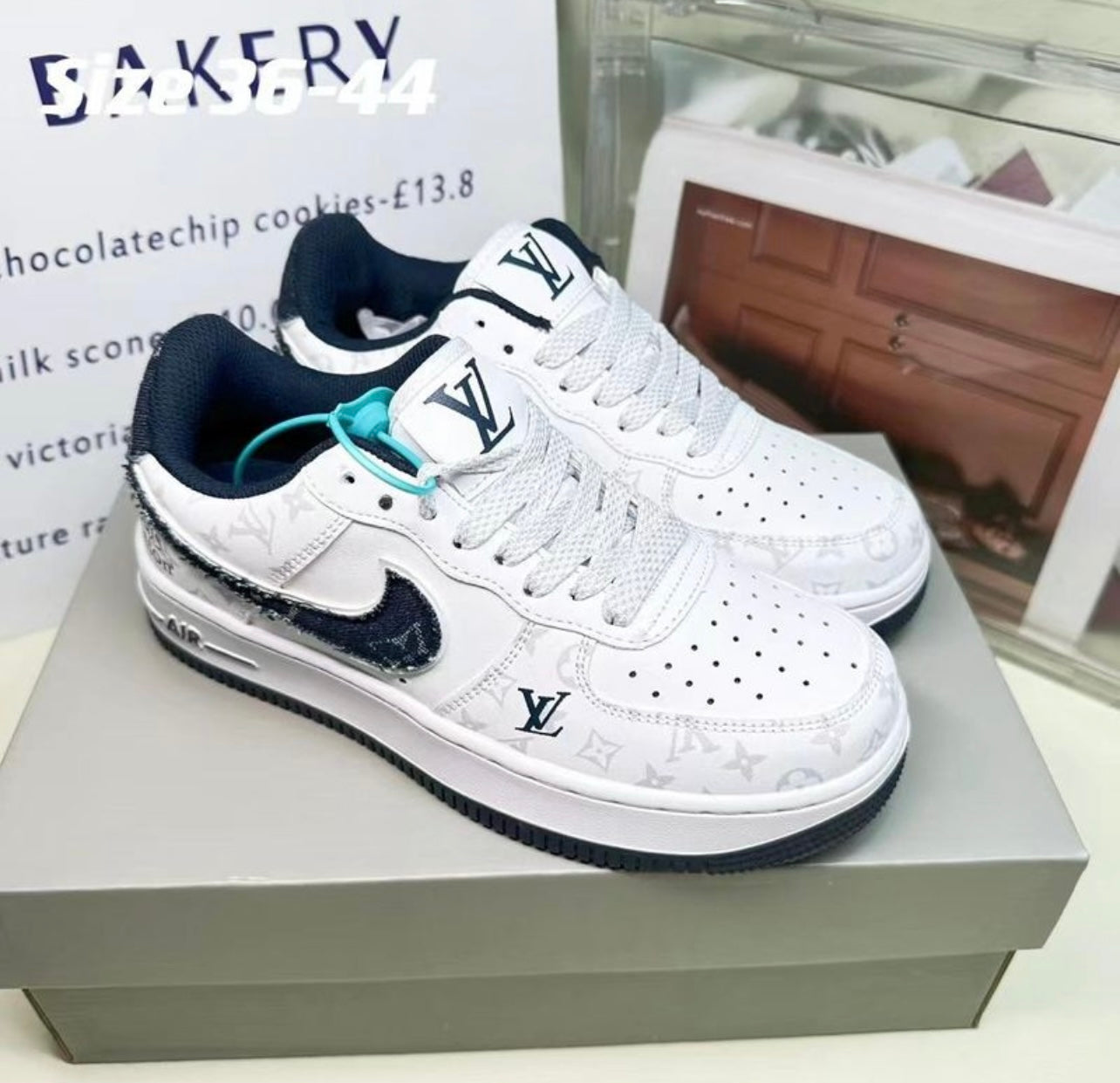Chaussure nikэ LV